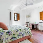 Casa di campagna Montechiaro