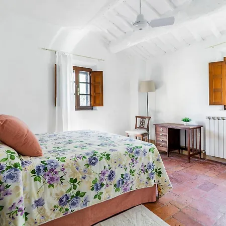 Country house Montechiaro